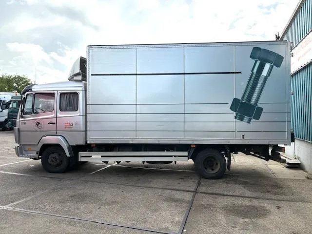 Mercedes-Benz LK 817 (6-CILINDER) ORIGINAL DUTCH TRUCK WITH CLOSED BOX (MANUAL GEARBOX / FULL STEEL SUSPENSION) - Вантажівка з закритим кузовом: фото 5 Mercedes-Benz LK 817 (6-CILINDER) ORIGINAL DUTCH TRUCK WITH CLOSED BOX (MANUAL GEARBOX / FULL STEEL SUSPENSION) - Вантажівка з закритим кузовом: фото 5
