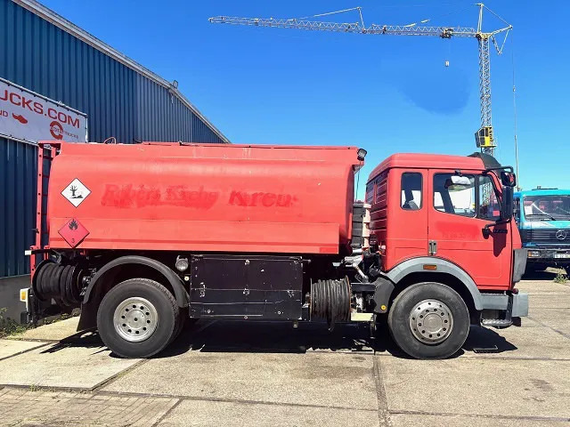 Mercedes-Benz SK 1726 (ORIGINAL GERMAN) 13.500 LITER TANK TRUCK (ZF16 MANUAL GEARBOX / FULL STEEL SUSPENSION / REDUCTION AXLE / ANALOG COUNTER - Вантажівка цистерна: фото 4 Mercedes-Benz SK 1726 (ORIGINAL GERMAN) 13.500 LITER TANK TRUCK (ZF16 MANUAL GEARBOX / FULL STEEL SUSPENSION / REDUCTION AXLE / ANALOG COUNTER - Вантажівка цистерна: фото 4