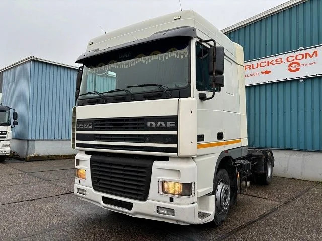 DAF 95.430 XF SPACECAB (EURO 3 / ZF16 MANUAL GEARBOX / ZF-INTARDER / AIRCONDITIONING / 870 LITER DIESELTANK) - Тягач: фото 1 DAF 95.430 XF SPACECAB (EURO 3 / ZF16 MANUAL GEARBOX / ZF-INTARDER / AIRCONDITIONING / 870 LITER DIESELTANK) - Тягач: фото 1