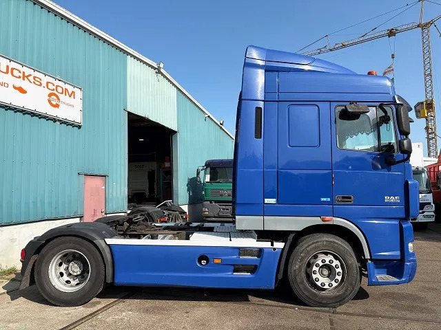 DAF XF 105.460 ATE SPACECAB (ZF16 MANUAL GEARBOX / HYDRAULIC KIT / P.T.O. / ADR-VLG / FULL SPOILERSET / FRIDGE) - Тягач: фото 4 DAF XF 105.460 ATE SPACECAB (ZF16 MANUAL GEARBOX / HYDRAULIC KIT / P.T.O. / ADR-VLG / FULL SPOILERSET / FRIDGE) - Тягач: фото 4