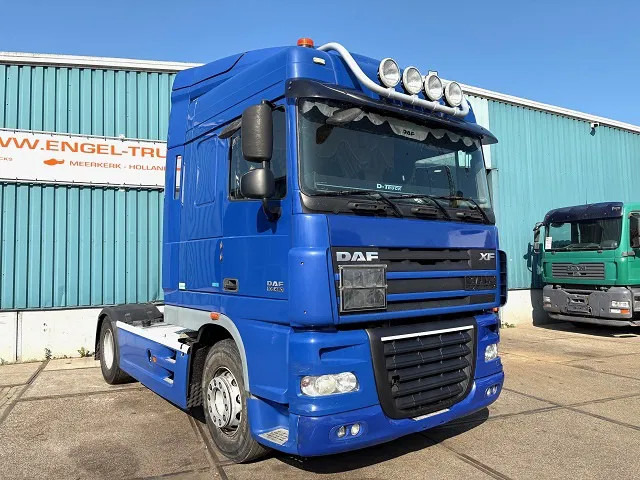 DAF XF 105.460 ATE SPACECAB (ZF16 MANUAL GEARBOX / HYDRAULIC KIT / P.T.O. / ADR-VLG / FULL SPOILERSET / FRIDGE) - Тягач: фото 2 DAF XF 105.460 ATE SPACECAB (ZF16 MANUAL GEARBOX / HYDRAULIC KIT / P.T.O. / ADR-VLG / FULL SPOILERSET / FRIDGE) - Тягач: фото 2