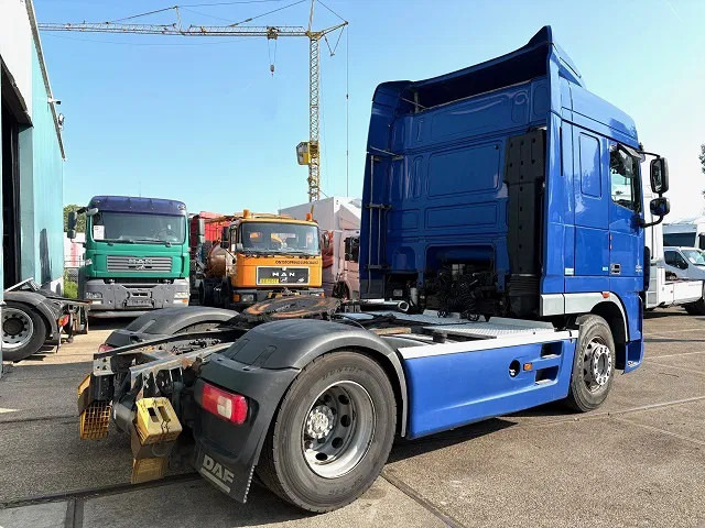 DAF XF 105.460 ATE SPACECAB (ZF16 MANUAL GEARBOX / HYDRAULIC KIT / P.T.O. / ADR-VLG / FULL SPOILERSET / FRIDGE) - Тягач: фото 3 DAF XF 105.460 ATE SPACECAB (ZF16 MANUAL GEARBOX / HYDRAULIC KIT / P.T.O. / ADR-VLG / FULL SPOILERSET / FRIDGE) - Тягач: фото 3