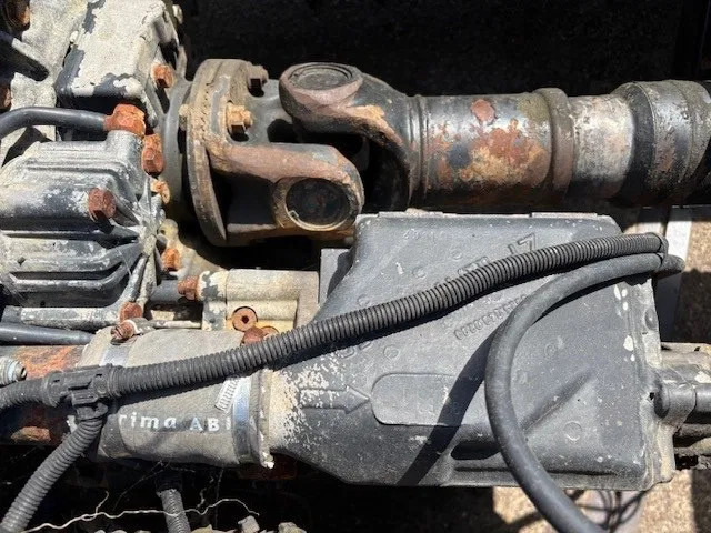 Тягач MAN TGA 18.410 BLS XL (6-CILINDERHEADS) (ZF16 MANUAL GEARBOX / ZF-INTARDER / P.T.O.): фото 11 Тягач MAN TGA 18.410 BLS XL (6-CILINDERHEADS) (ZF16 MANUAL GEARBOX / ZF-INTARDER / P.T.O.): фото 11