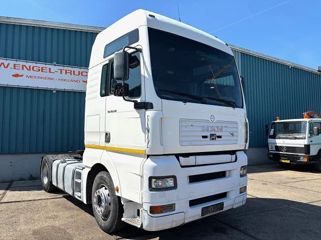 MAN TGA 18.410 FLS XXL (6-CILINDER HEADS / ZF16 MANUAL GEARBOX / ZF-INTARDER / HYDRAULIC KIT / P.T.O. / AIRCONDITIONING) - Тягач: фото 2 MAN TGA 18.410 FLS XXL (6-CILINDER HEADS / ZF16 MANUAL GEARBOX / ZF-INTARDER / HYDRAULIC KIT / P.T.O. / AIRCONDITIONING) - Тягач: фото 2