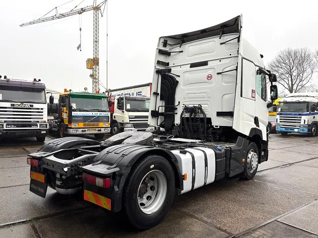 Renault T460 HIGH (EURO 6 / I-SHIFT / HYDRAULIC SYSTEM / VBI-BRAKE / P.T.O. / 2x DIESELTANK / ETC.) - Тягач: фото 3 Renault T460 HIGH (EURO 6 / I-SHIFT / HYDRAULIC SYSTEM / VBI-BRAKE / P.T.O. / 2x DIESELTANK / ETC.) - Тягач: фото 3