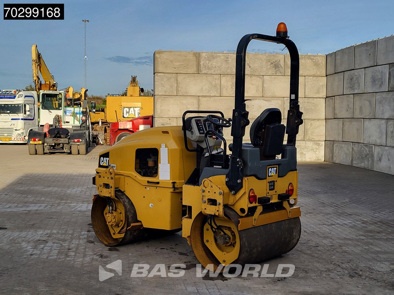 Caterpillar CB2.7 - Каток: фото 2 Caterpillar CB2.7 - Каток: фото 2