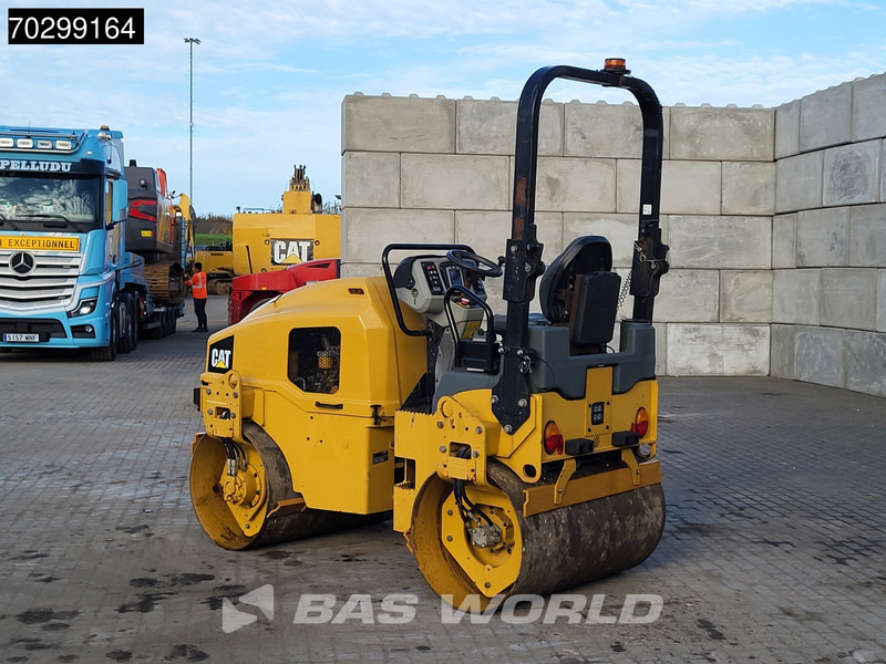 Caterpillar CB2.7 - Каток: фото 2 Caterpillar CB2.7 - Каток: фото 2