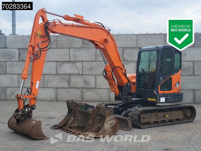 Doosan DX85 R-3 4 BUCKETS - Міні-екскаватор: фото 1 Doosan DX85 R-3 4 BUCKETS - Міні-екскаватор: фото 1