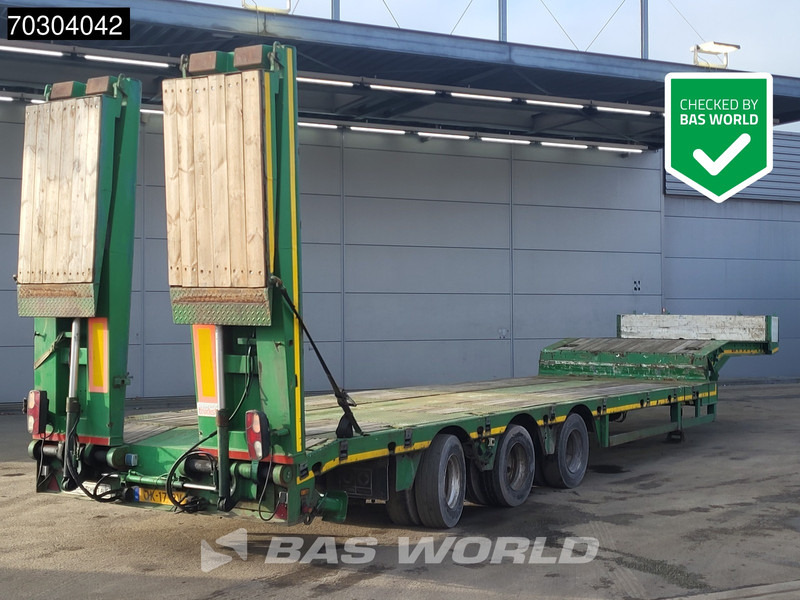 Faymonville STN-3AU 3 axles Steering Axle Extendable - Низькорамна платформа напівпричіп: фото 1 Faymonville STN-3AU 3 axles Steering Axle Extendable - Низькорамна платформа напівпричіп: фото 1