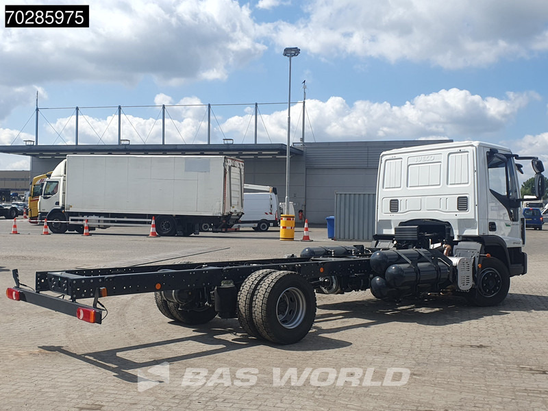 Iveco Eurocargo 120LE210 4X2 NEW 12tons chassis! CNG Engine TELMA Retarder Manual Euro 6 - Вантажівка шасі: фото 5 Iveco Eurocargo 120LE210 4X2 NEW 12tons chassis! CNG Engine TELMA Retarder Manual Euro 6 - Вантажівка шасі: фото 5
