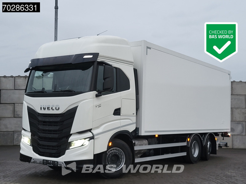 Iveco S-Way 490 6X2 2000kg Ladebordwand Lift/Steering Axle Automatic Navi ACC Euro 6 - Вантажівка з закритим кузовом: фото 1 Iveco S-Way 490 6X2 2000kg Ladebordwand Lift/Steering Axle Automatic Navi ACC Euro 6 - Вантажівка з закритим кузовом: фото 1