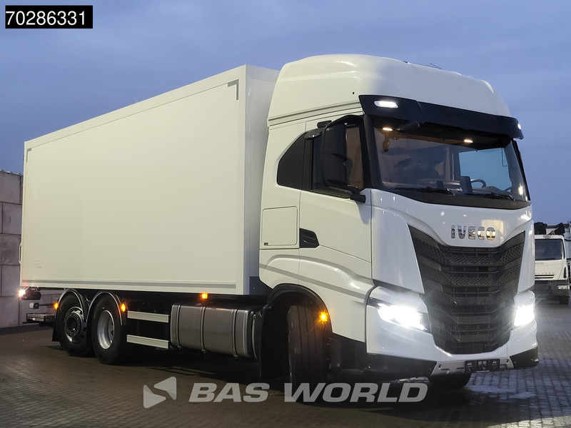 Iveco S-Way 490 6X2 2000kg Ladebordwand Lift/Steering Axle Automatic Navi ACC Euro 6 - Вантажівка з закритим кузовом: фото 3 Iveco S-Way 490 6X2 2000kg Ladebordwand Lift/Steering Axle Automatic Navi ACC Euro 6 - Вантажівка з закритим кузовом: фото 3