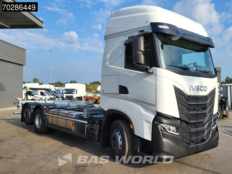 Iveco S-Way 500 6X2 NEW BDF! Lift+Steering Axle ACC Standklima Euro 6 - Контейнеровоз/ Змінний кузов вантажівка: фото 3 Iveco S-Way 500 6X2 NEW BDF! Lift+Steering Axle ACC Standklima Euro 6 - Контейнеровоз/ Змінний кузов вантажівка: фото 3