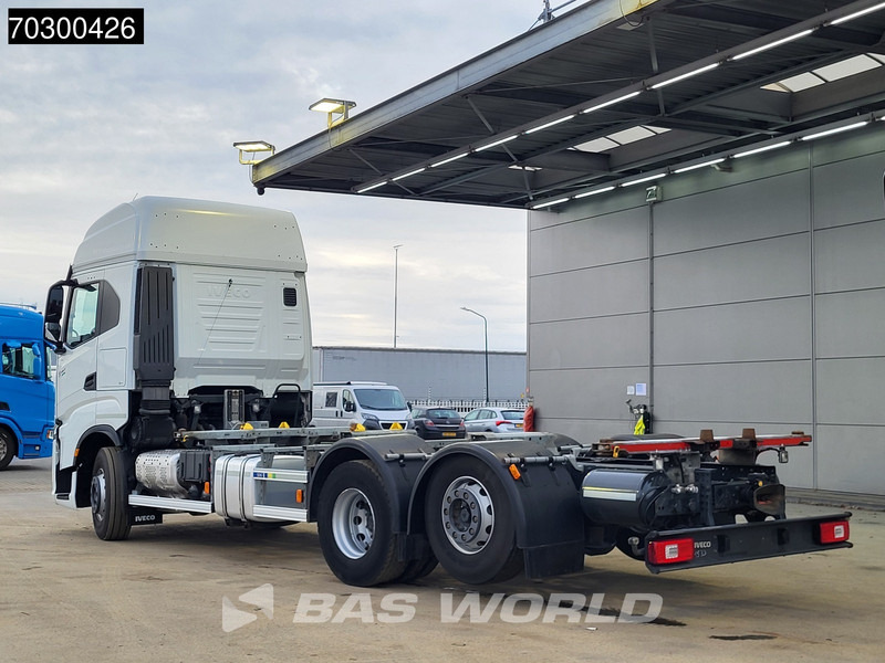 Iveco S-Way 510 6X2 Retarder Full Air Lift Axle BDF Euro 6 - Контейнеровоз/ Змінний кузов вантажівка: фото 2 Iveco S-Way 510 6X2 Retarder Full Air Lift Axle BDF Euro 6 - Контейнеровоз/ Змінний кузов вантажівка: фото 2