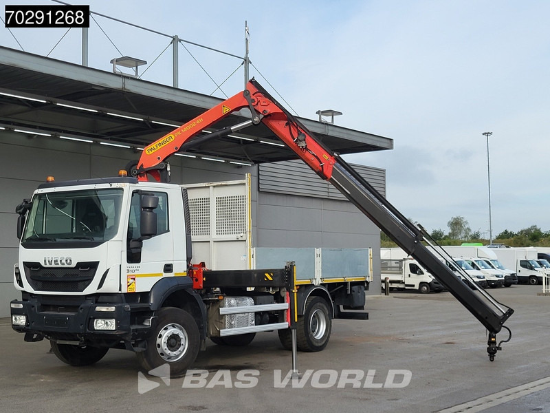 Iveco Trakker 310 4X2 Palfinger PK14002 EH Crane Kran Rotator Steelsuspension Big-Axle Manual Euro 6 - Бортова вантажівка/ Платформа, Вантажівка з маніпулятором: фото 5 Iveco Trakker 310 4X2 Palfinger PK14002 EH Crane Kran Rotator Steelsuspension Big-Axle Manual Euro 6 - Бортова вантажівка/ Платформа, Вантажівка з маніпулятором: фото 5
