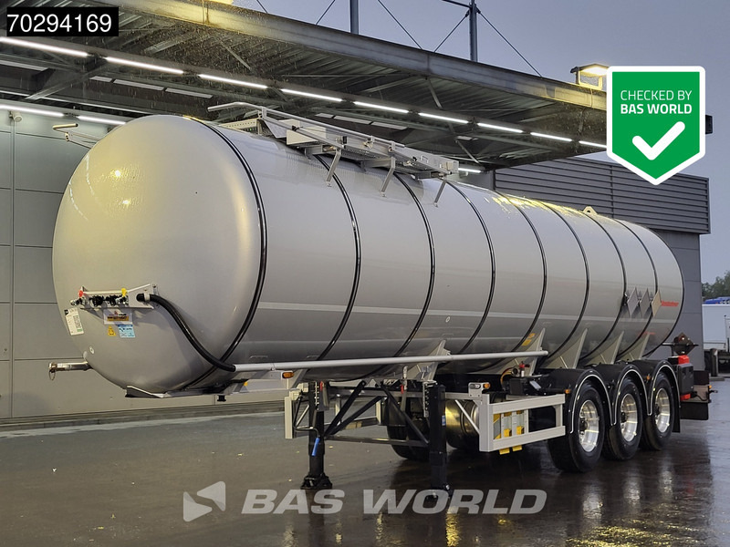 Kässbohrer STS 3 axles New! 32.000L Bitumen - Напівпричіп цистерна: фото 1 Kässbohrer STS 3 axles New! 32.000L Bitumen - Напівпричіп цистерна: фото 1