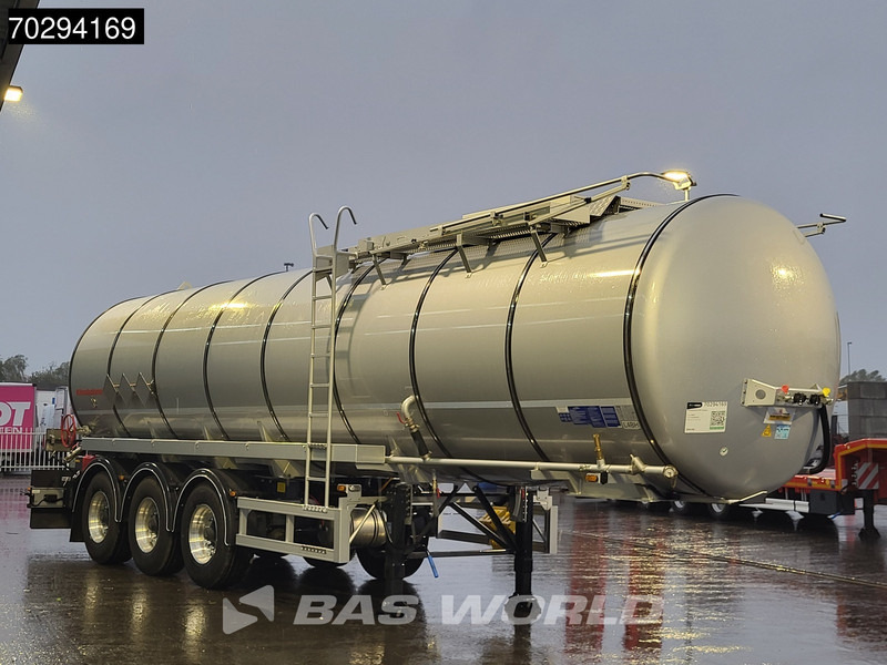 Kässbohrer STS 3 axles New! 32.000L Bitumen - Напівпричіп цистерна: фото 3 Kässbohrer STS 3 axles New! 32.000L Bitumen - Напівпричіп цистерна: фото 3