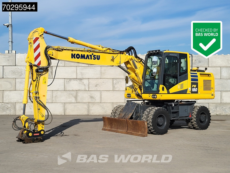 Komatsu PW180 -11 - Колісний екскаватор: фото 1 Komatsu PW180 -11 - Колісний екскаватор: фото 1