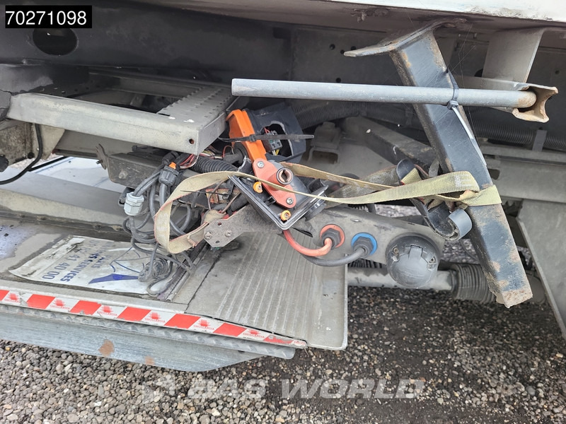 Krone SD Tailgate Liftachse Ladebordwand - Рефрижератор напівпричіп: фото 3 Krone SD Tailgate Liftachse Ladebordwand - Рефрижератор напівпричіп: фото 3