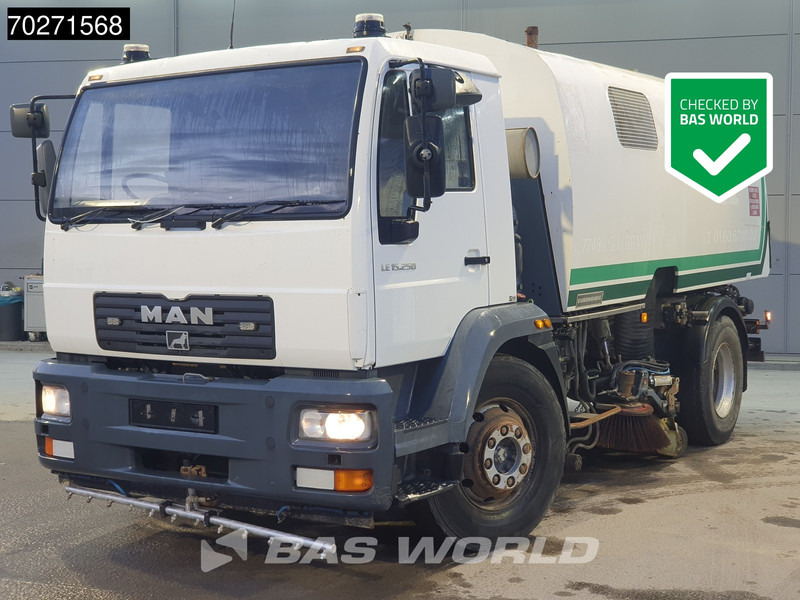 MAN LE 15.250 4X2 Eurovoirie Sweeper Manual Steelsuspension Euro 3 - Підмітально-прибиральна машина: фото 1 MAN LE 15.250 4X2 Eurovoirie Sweeper Manual Steelsuspension Euro 3 - Підмітально-прибиральна машина: фото 1
