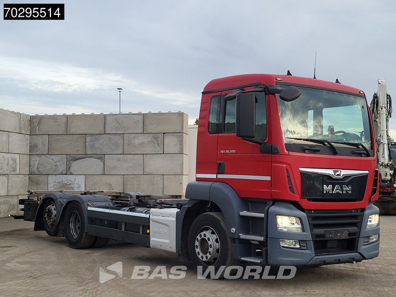 MAN TGS 26.320 TGS 6X2 ADR BDF Lift + Steering Axle Euro 6 - Контейнеровоз/ Змінний кузов вантажівка: фото 3 MAN TGS 26.320 TGS 6X2 ADR BDF Lift + Steering Axle Euro 6 - Контейнеровоз/ Змінний кузов вантажівка: фото 3