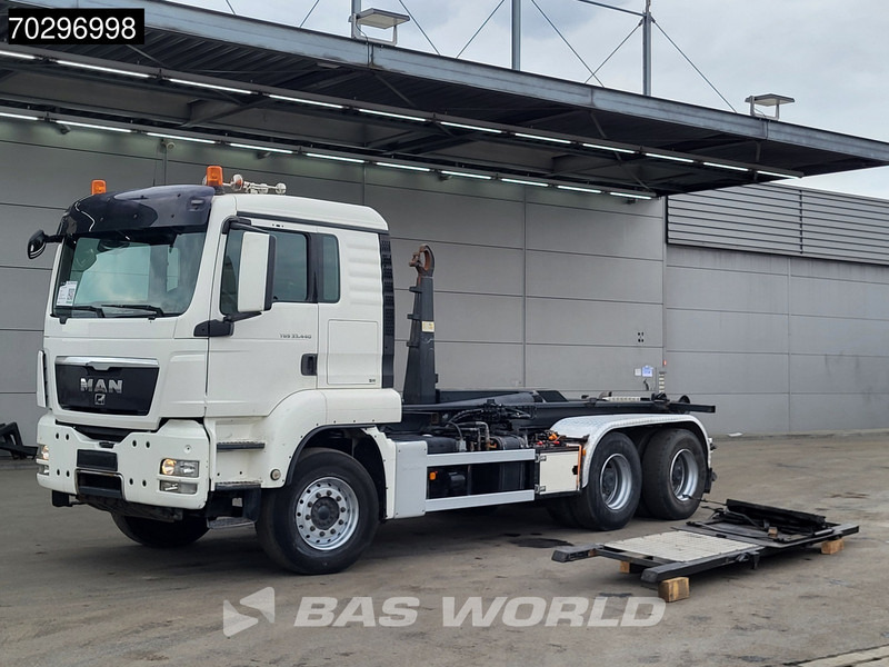 MAN TGS 33.440 6X4 25Ton AJK NHS25-5930 hooklift with 5th wheel Wechselsystem Manual Big-Axle Euro 5 - Гаковий мультиліфт вантажівка: фото 1 MAN TGS 33.440 6X4 25Ton AJK NHS25-5930 hooklift with 5th wheel Wechselsystem Manual Big-Axle Euro 5 - Гаковий мультиліфт вантажівка: фото 1