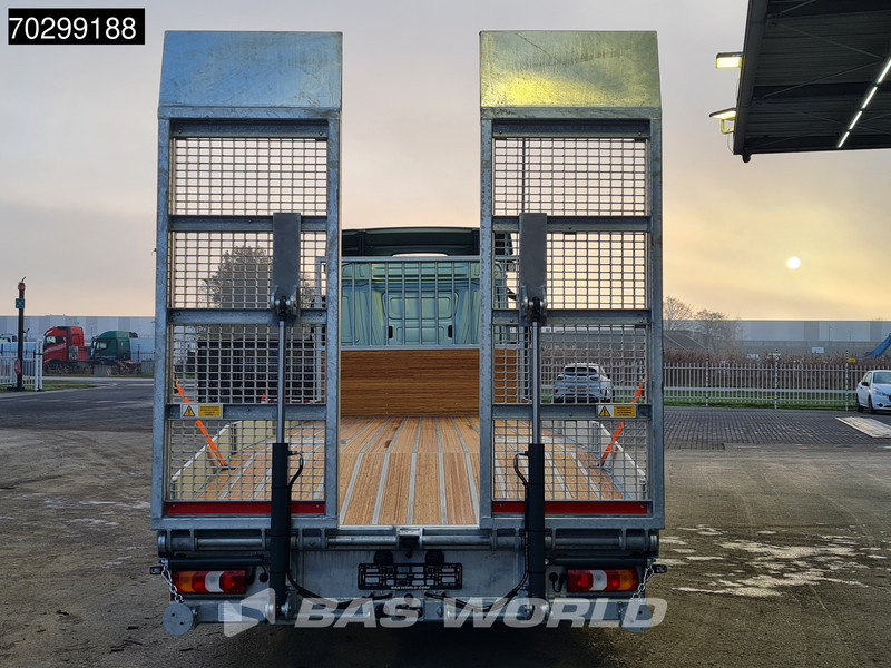 Mercedes-Benz Actros 1827 4X2 NEW! 18tons Machine transporter Oprijwagen Hydraulic ramps Air suspension - Автовоз вантажівка: фото 3 Mercedes-Benz Actros 1827 4X2 NEW! 18tons Machine transporter Oprijwagen Hydraulic ramps Air suspension - Автовоз вантажівка: фото 3