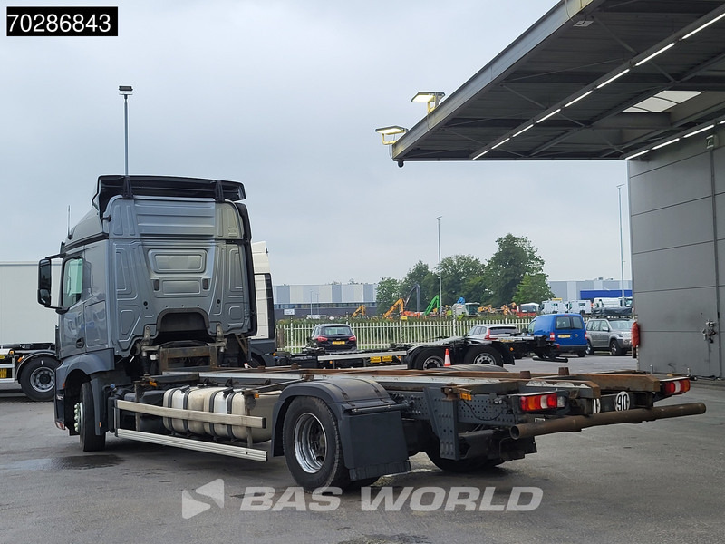 Mercedes-Benz Actros 1843 4X2 BDF 2xTanks Automatic Euro 6 - Контейнеровоз/ Змінний кузов вантажівка: фото 2 Mercedes-Benz Actros 1843 4X2 BDF 2xTanks Automatic Euro 6 - Контейнеровоз/ Змінний кузов вантажівка: фото 2