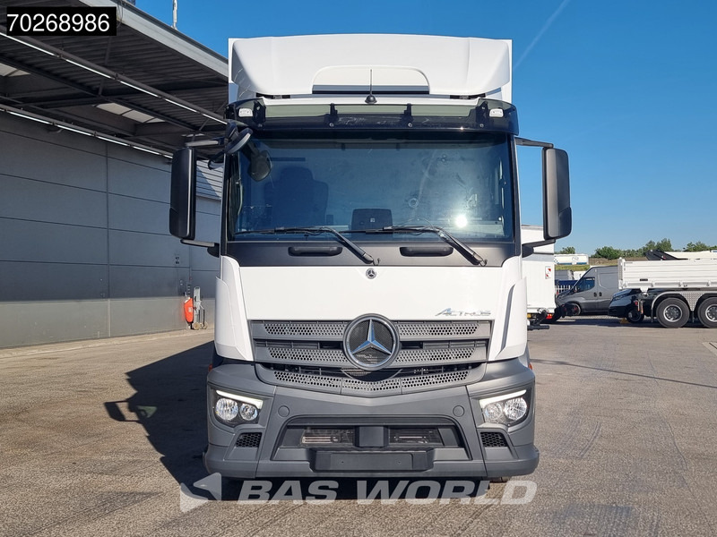 Mercedes-Benz Actros 2532 6X2 NEW 2000kg Ladebordwand Navi Lenkachse Euro 6 - Вантажівка з закритим кузовом: фото 2 Mercedes-Benz Actros 2532 6X2 NEW 2000kg Ladebordwand Navi Lenkachse Euro 6 - Вантажівка з закритим кузовом: фото 2
