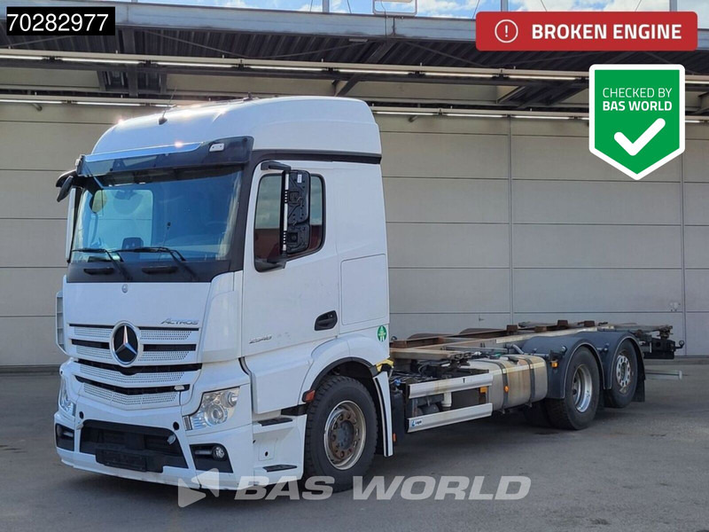 Mercedes-Benz Actros 2548 Actros 6X2 BROKEN ENGINE! Lift-Axle Xenon Automatic Euro 6 - Контейнеровоз/ Змінний кузов вантажівка: фото 1 Mercedes-Benz Actros 2548 Actros 6X2 BROKEN ENGINE! Lift-Axle Xenon Automatic Euro 6 - Контейнеровоз/ Змінний кузов вантажівка: фото 1