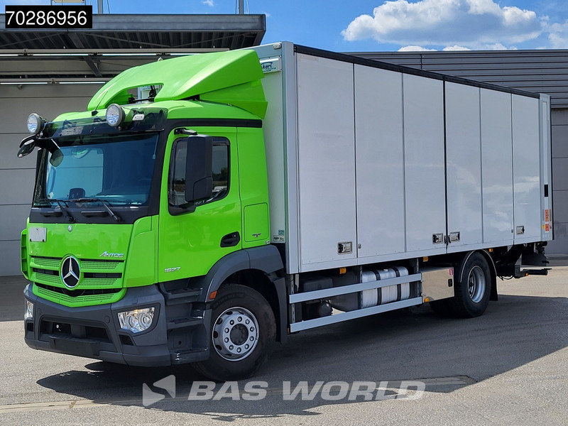 Mercedes-Benz Antos 1827 Antos 4X2 2000kg Ladebordwand box heating Automatic Euro 6 - Вантажівка з закритим кузовом: фото 3 Mercedes-Benz Antos 1827 Antos 4X2 2000kg Ladebordwand box heating Automatic Euro 6 - Вантажівка з закритим кузовом: фото 3