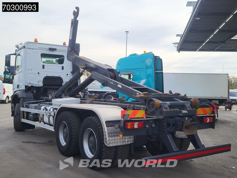Mercedes-Benz Arocs 3342 6X4 HYVA 26-62-S Hooklift Big-Axle Automatic Euro 6 - Гаковий мультиліфт вантажівка: фото 5 Mercedes-Benz Arocs 3342 6X4 HYVA 26-62-S Hooklift Big-Axle Automatic Euro 6 - Гаковий мультиліфт вантажівка: фото 5