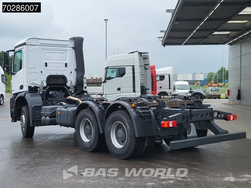 Mercedes-Benz Arocs 3342 6X4 NEW 6x4 chassis Big-Axle Automatic Steel suspension Euro 3 - Вантажівка шасі: фото 2 Mercedes-Benz Arocs 3342 6X4 NEW 6x4 chassis Big-Axle Automatic Steel suspension Euro 3 - Вантажівка шасі: фото 2