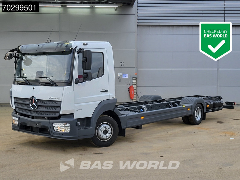 Mercedes-Benz Atego 816 Atego 4X2 LIKE NEW 8tons chassis Automatic PTO Euro 6 - Вантажівка шасі: фото 1 Mercedes-Benz Atego 816 Atego 4X2 LIKE NEW 8tons chassis Automatic PTO Euro 6 - Вантажівка шасі: фото 1