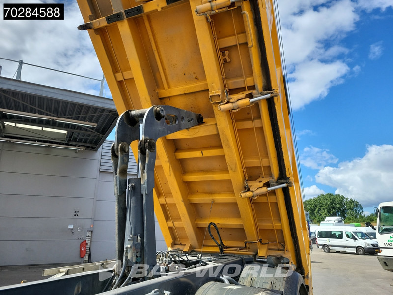 Renault Kerax 480 8X4 13m3 Meiller 2-way tipper Retarder Big-Axle Automatic Euro 5 - Самоскид вантажівка: фото 5 Renault Kerax 480 8X4 13m3 Meiller 2-way tipper Retarder Big-Axle Automatic Euro 5 - Самоскид вантажівка: фото 5