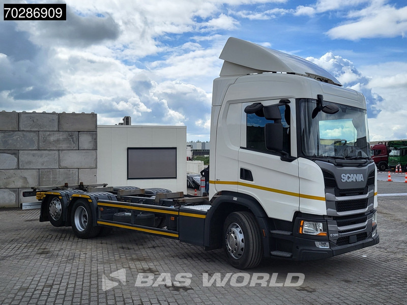 Scania G320 6X2 BDF Lift Axle Automatic Euro 6 - Контейнеровоз/ Змінний кузов вантажівка: фото 3 Scania G320 6X2 BDF Lift Axle Automatic Euro 6 - Контейнеровоз/ Змінний кузов вантажівка: фото 3