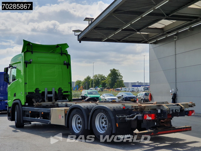 Scania R520 R 6X2 BDF Retarder Lift-axle Automatic LED ACC Euro 6 - Контейнеровоз/ Змінний кузов вантажівка: фото 2 Scania R520 R 6X2 BDF Retarder Lift-axle Automatic LED ACC Euro 6 - Контейнеровоз/ Змінний кузов вантажівка: фото 2