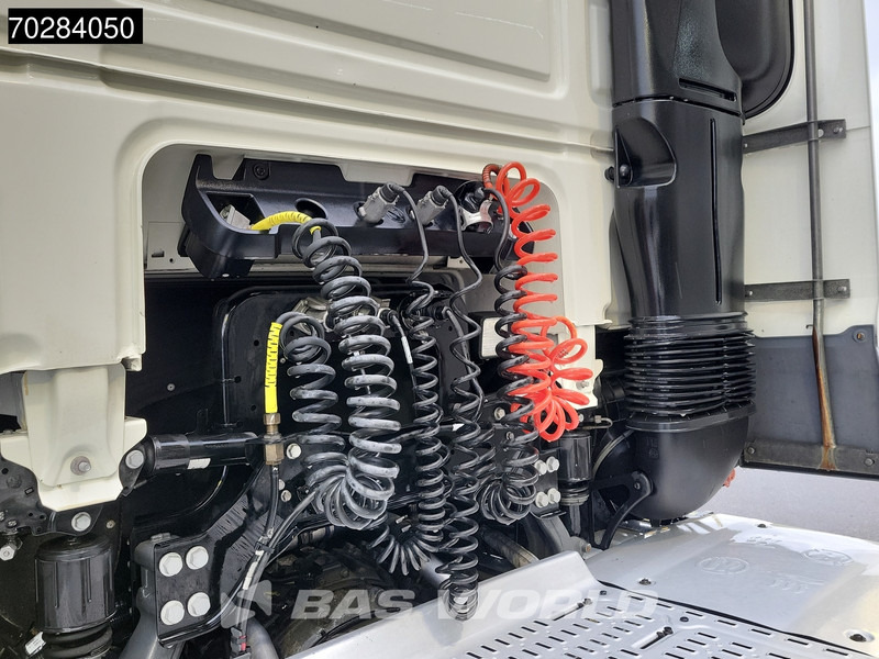 Тягач DAF XF 530 4X2 SSC Retarder 2x Tanks Standklima ACC Euro 6: фото 11