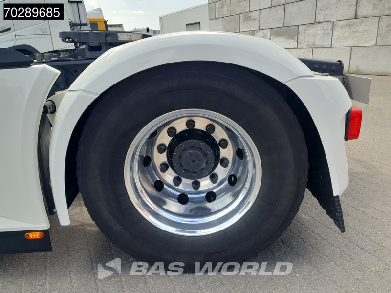 Тягач DAF XG+ 530 4X2 Retarder 2x Tanks Leather Standklima ACC: фото 17