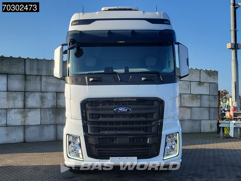 Тягач Ford F-Max 500 4X2 Retarder Standklima 2xTanks ACC LED Euro 6: фото 12 Тягач Ford F-Max 500 4X2 Retarder Standklima 2xTanks ACC LED Euro 6: фото 12