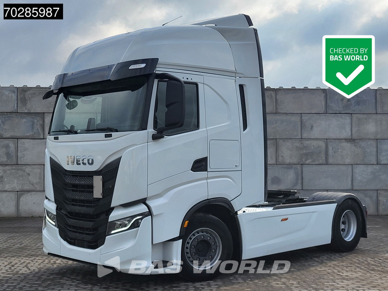 Iveco S-Way 490 4X2 Retarder Standklima 2xTanks Navi - Тягач: фото 1 Iveco S-Way 490 4X2 Retarder Standklima 2xTanks Navi - Тягач: фото 1
