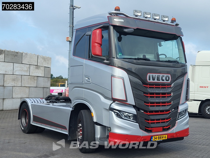 Iveco S-Way 570 820 4X2 NL Show Truck! Hydraulik ACC Standklima Navi Alcoa's - Тягач: фото 3 Iveco S-Way 570 820 4X2 NL Show Truck! Hydraulik ACC Standklima Navi Alcoa's - Тягач: фото 3
