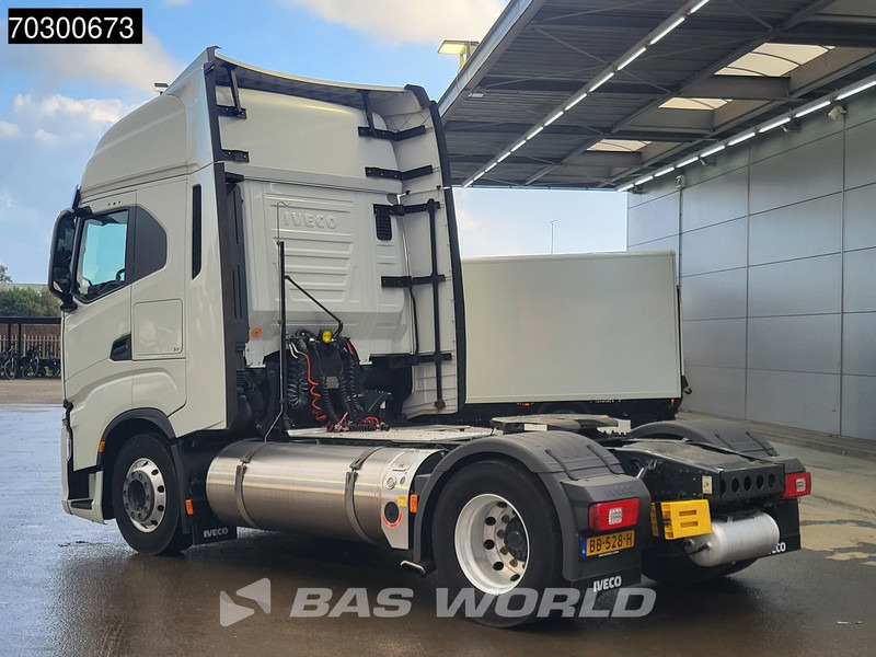 Iveco S-Way NP 460 4X2 LNG! Retarder Standairco 2xTanks Navi LED Euro 6 - Тягач: фото 3 Iveco S-Way NP 460 4X2 LNG! Retarder Standairco 2xTanks Navi LED Euro 6 - Тягач: фото 3