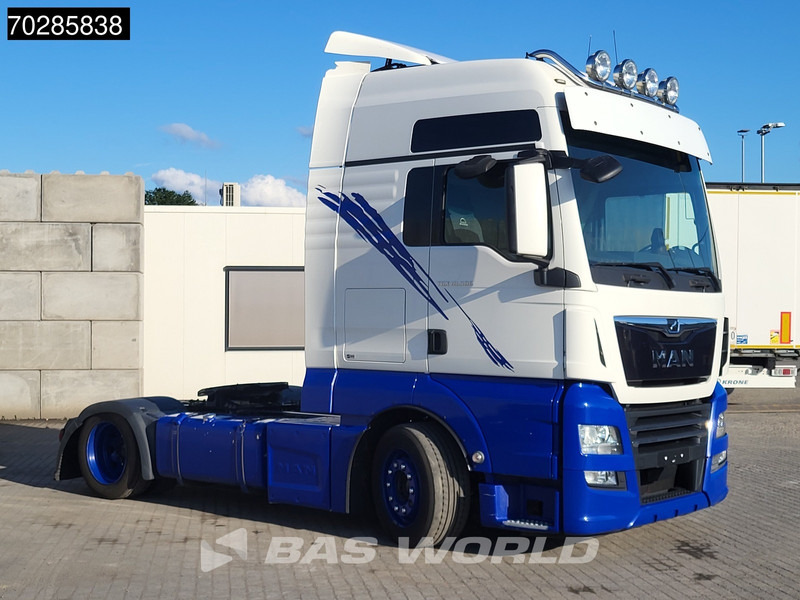 MAN TGX 18.500 4X2 Mega XXL Retarder Standklima 2xTanks ACC Euro 6 - Тягач: фото 3 MAN TGX 18.500 4X2 Mega XXL Retarder Standklima 2xTanks ACC Euro 6 - Тягач: фото 3