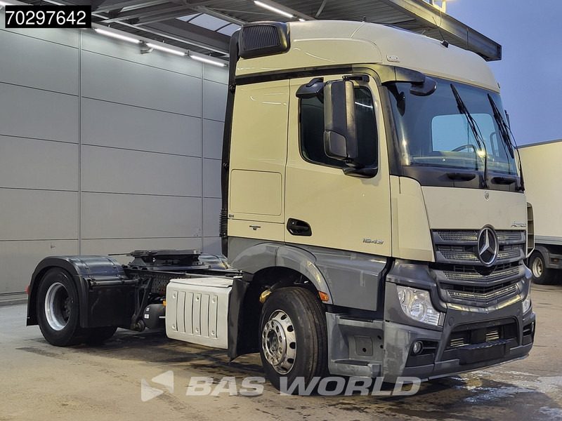 Mercedes-Benz Actros 1843 4X2 StreamSpace Retarder Euro 6 - Тягач: фото 3 Mercedes-Benz Actros 1843 4X2 StreamSpace Retarder Euro 6 - Тягач: фото 3