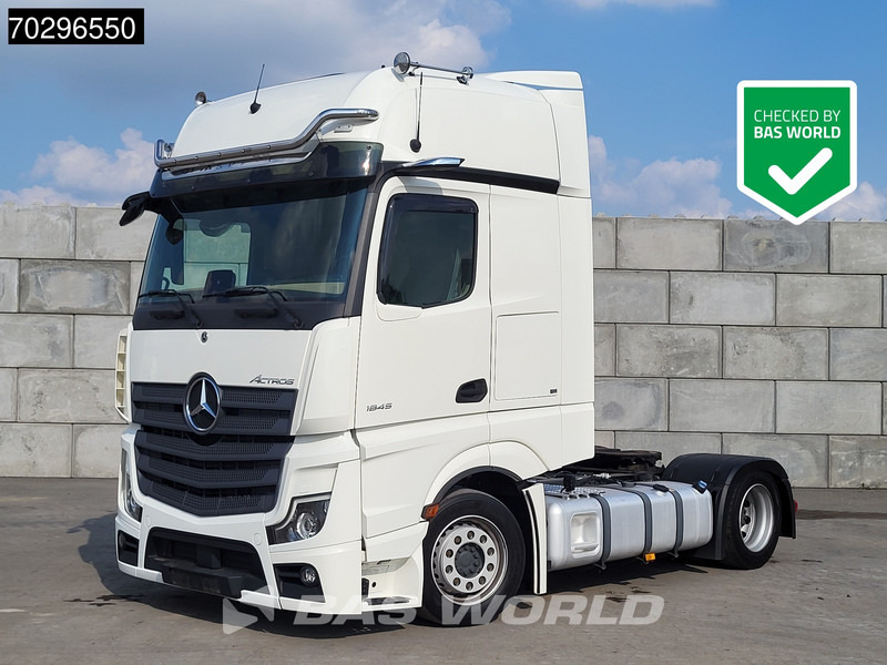 Mercedes-Benz Actros 1845 4X2 GigaSpace Mega Retarder 2x Tanks Standklima Xenon Euro 6 - Тягач: фото 1 Mercedes-Benz Actros 1845 4X2 GigaSpace Mega Retarder 2x Tanks Standklima Xenon Euro 6 - Тягач: фото 1