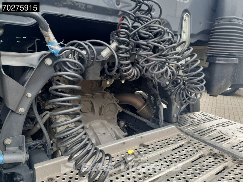 Тягач Mercedes-Benz Actros 1851 4X2 BigSpace 2x Tanks: фото 6