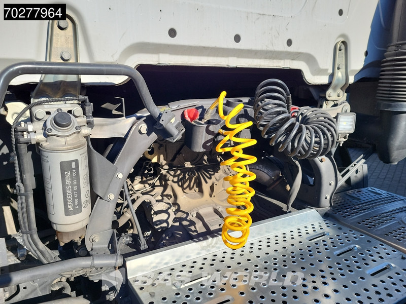 Mercedes-Benz Actros 1851 Actros 4X2 BigSpace 2x Tanks - Тягач: фото 5 Mercedes-Benz Actros 1851 Actros 4X2 BigSpace 2x Tanks - Тягач: фото 5