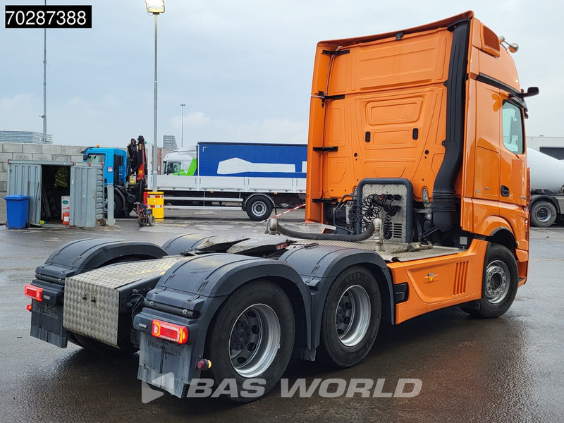 Mercedes-Benz Actros 2663 Actros 6X4 GigaSpace Retarder Full-Air Leder MirrorCam DynamicSteering Compressor Xenon Navi ACC Euro 6 - Тягач: фото 5 Mercedes-Benz Actros 2663 Actros 6X4 GigaSpace Retarder Full-Air Leder MirrorCam DynamicSteering Compressor Xenon Navi ACC Euro 6 - Тягач: фото 5