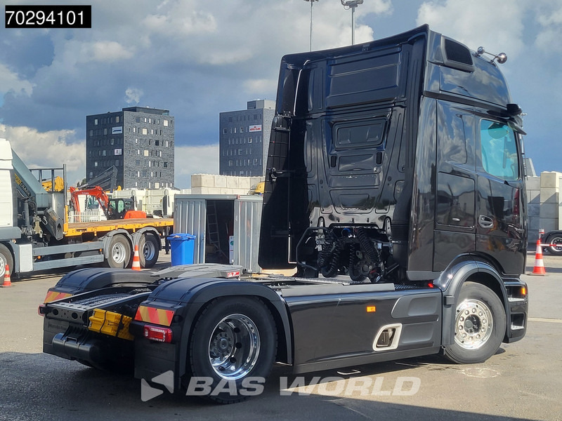 Mercedes-Benz Actros L 1863 4X2 NEW! Retarder Full-Air Leder Standklima 2x Tanks MirrorCam Navi PPC Alcoa's LED Euro 6 - Тягач: фото 5 Mercedes-Benz Actros L 1863 4X2 NEW! Retarder Full-Air Leder Standklima 2x Tanks MirrorCam Navi PPC Alcoa's LED Euro 6 - Тягач: фото 5
